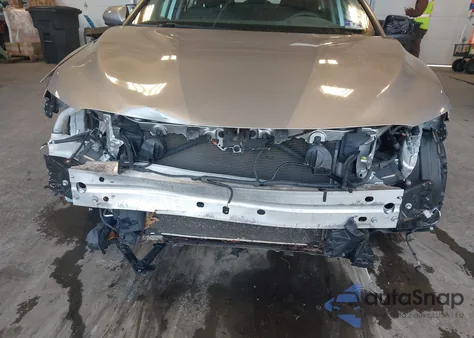 2019 Toyota Camry Le from USA, damaged, VIN 4T1B11HK4KU240662